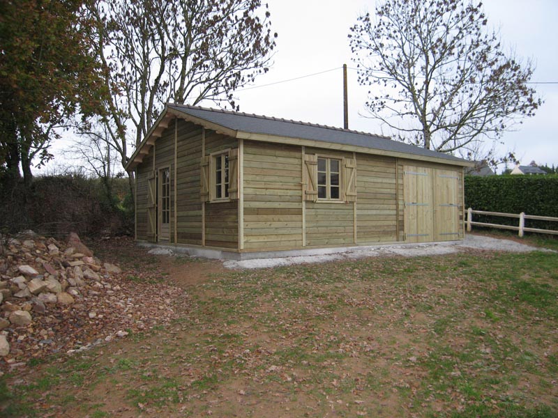 Garage bois - Hirondelle - Sur mesure - 20 dimensions jusqu'à 70m² - Toiture variée_0