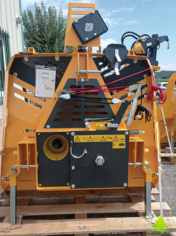 Treuil forestier Uniforest 55MR - 70m de câble - Commande mécanique - Largeur de bêche 160 cm_2