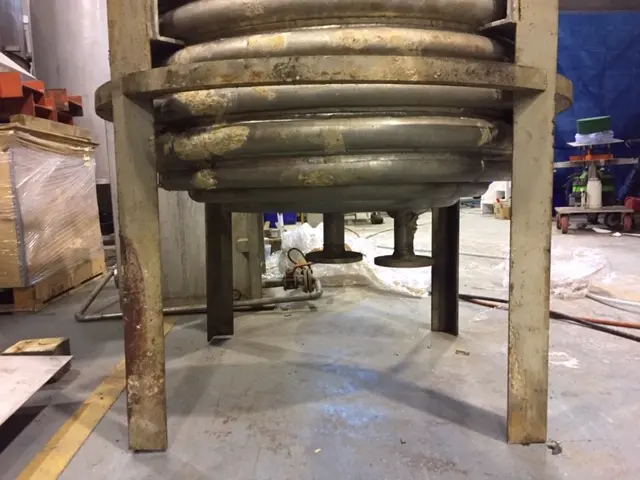 Cuve inox 316l 850 litres mores2 ateliers avec demi-canne d'occasion - référence : c4312_2