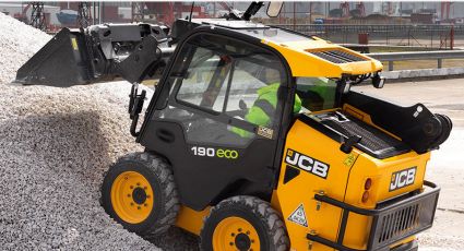 JCB 190 - Mini-chargeuse compacte 3200 kg - Levage vertical et moteur Diesel Kohler 46 kW_2