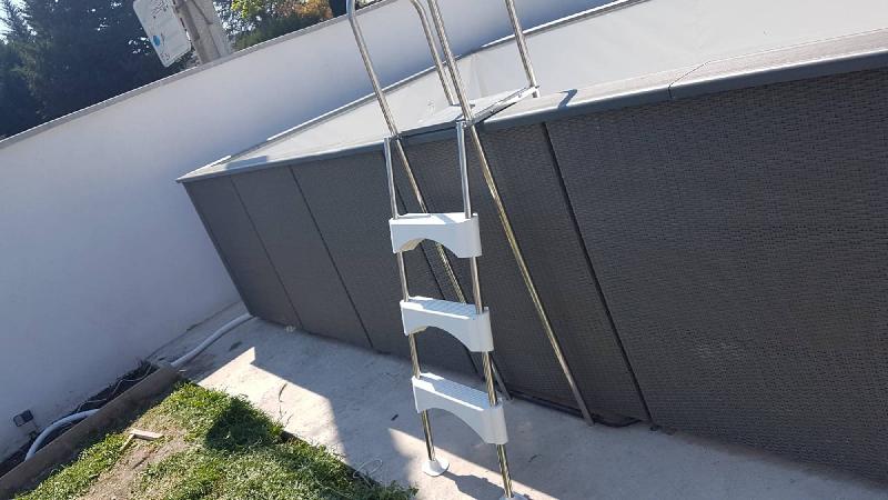 Piscine Laghetto Dolce Vita résistante et fonctionnelle