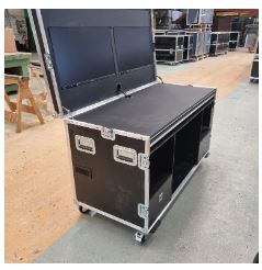 Flight-cases régie : une solution tout en un pour une installation audiovisuelle mobile et performante_2