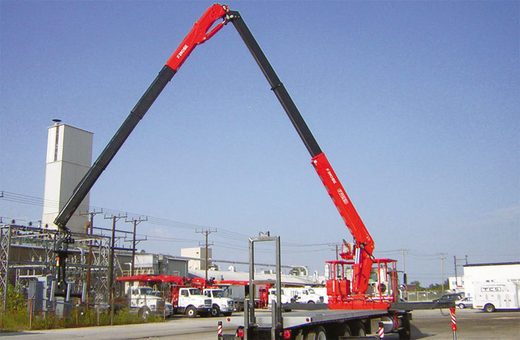 Grue auxiliaire Fassi F390SE - Capacité de levage jusqu'à 270868 lbs ft - Bras hydraulique jusqu'à 78'11
