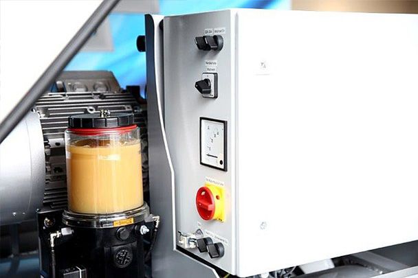 Alpha e32 avec compresseur à vis et débit d'air de 2,2 m3/min