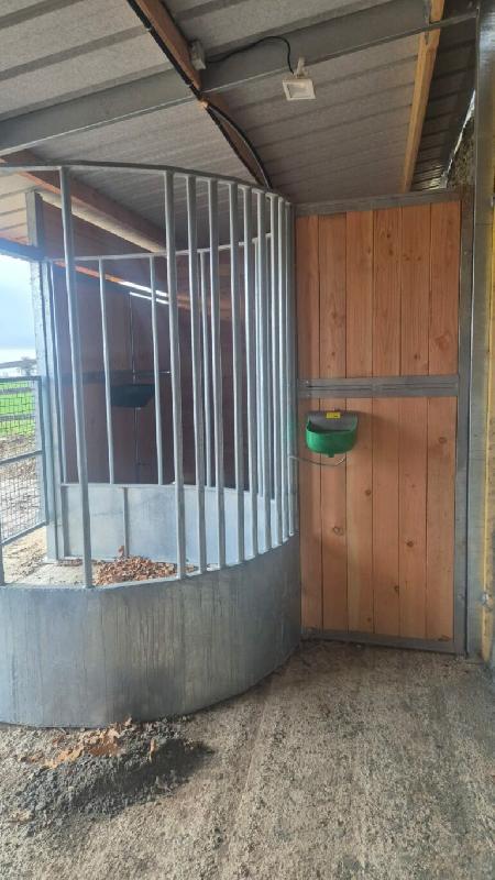 Boxes avec râtelier central circulaire - BOX040 - Bois Douglas 100% français - classe III naturel_2