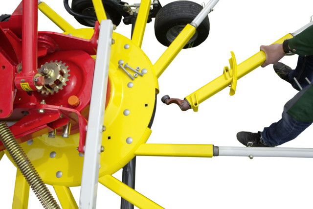 TOP 1252 C avec réglage hydraulique de la largeur de travail