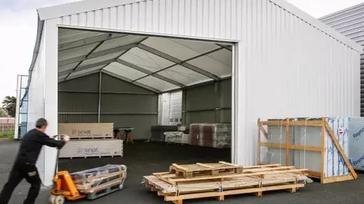 Chapiteau industriel temporaire à louer, construit sur votre site dans un délai record_2