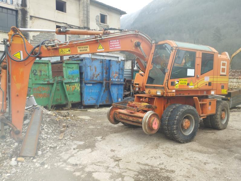 CASE pelle rail route (prix possible pour le lot)_2