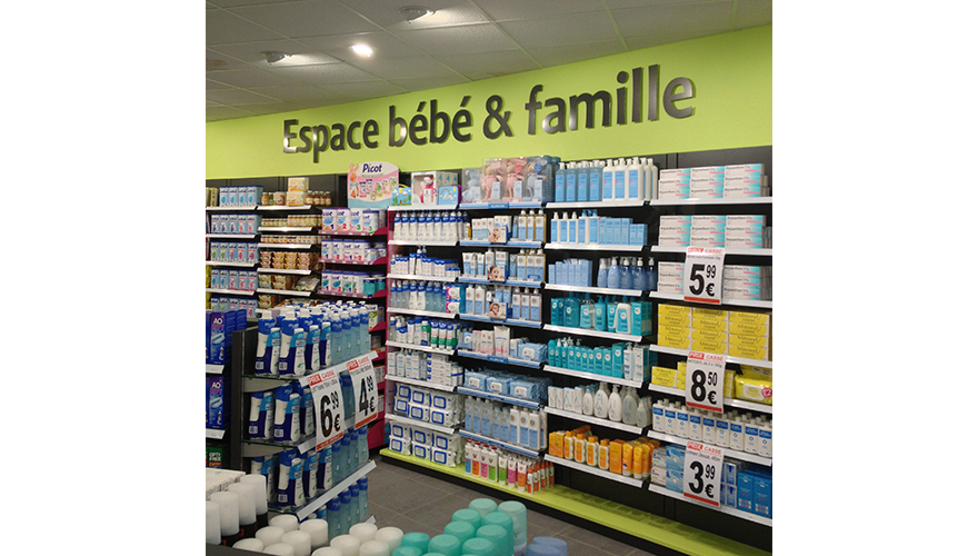 Lettres découpées en relief d'intérieur - Style unique avec matériaux personnalisés par PANO Nice Ouest_2