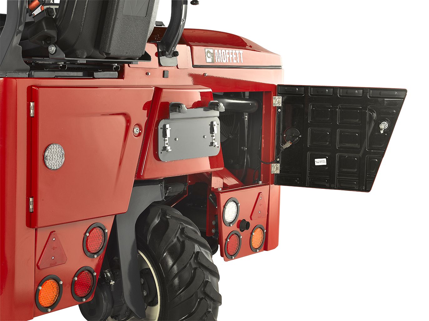 Chariot élévateur Moffett M5 NX pour espaces de stockage et entrepôts