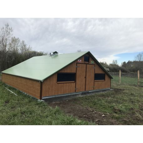 Structure isolée pour élevage bio ou fermier