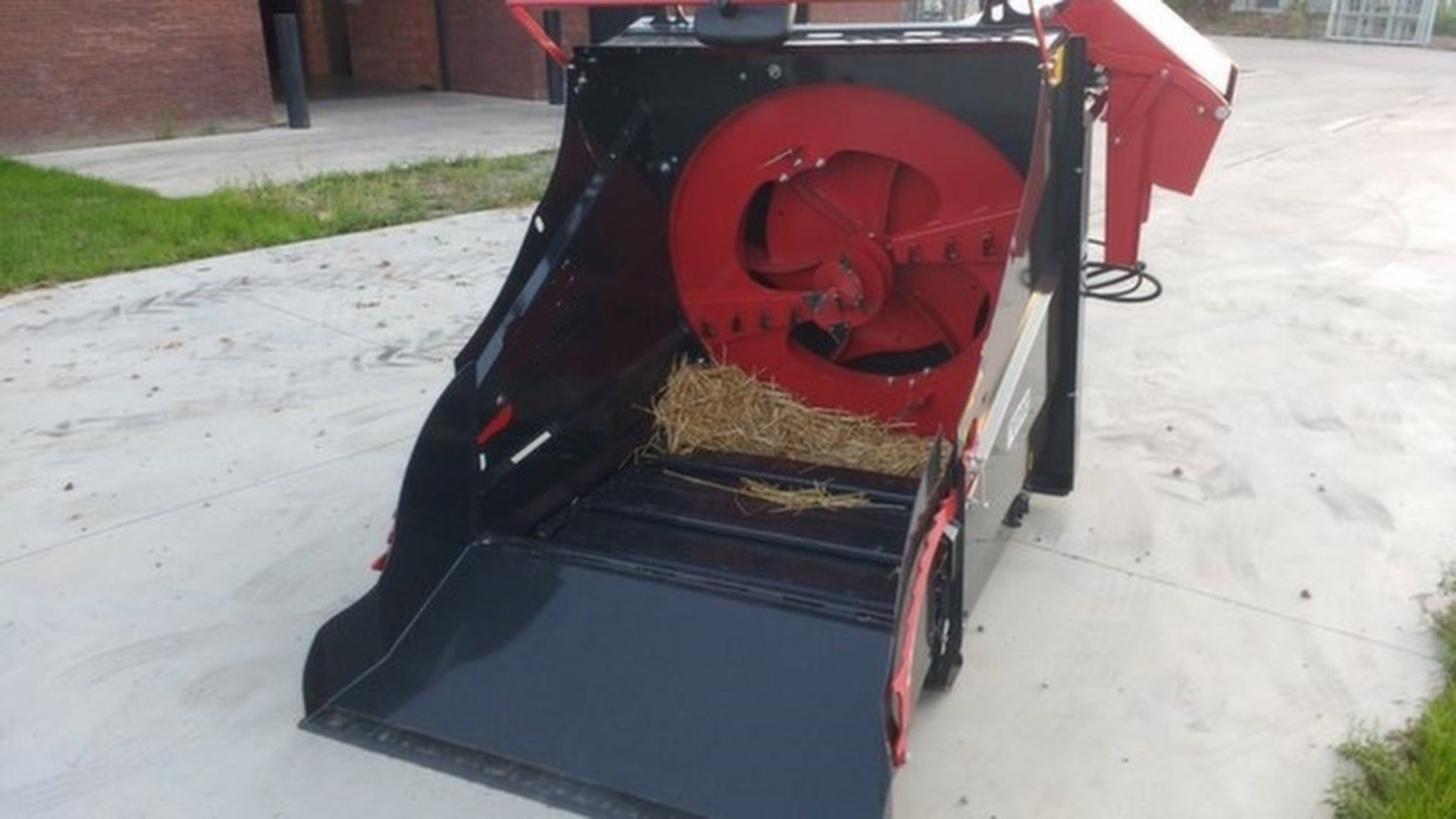 Pailleuse Minipailleuse Plus Juraccessoire pour applications agricoles