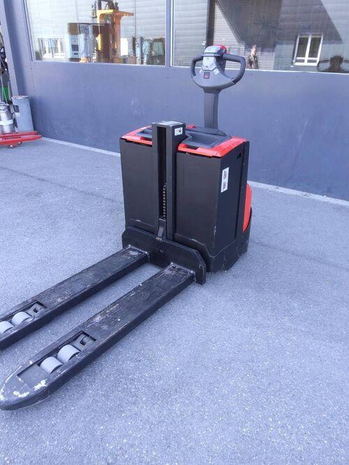 Gerbeur électrique BT SWE080L E001908 - disponible en occasion et en location de courte à longue durée_2