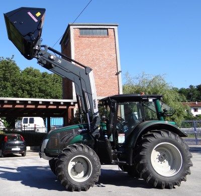 Godet à haut-tip Dalmasso - Idéal pour matériaux volumineux à hauteurs élevées - Personnalisable et performant_2