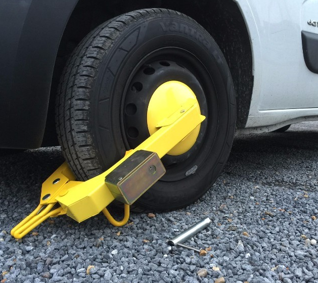 Sabot de denver pour immobilisation de remorque_2