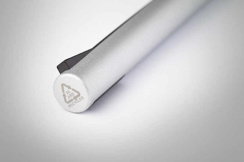 Stylo à bille en aluminium recyclé - finition métallisée mate - encre bleue - couleur argentée_2