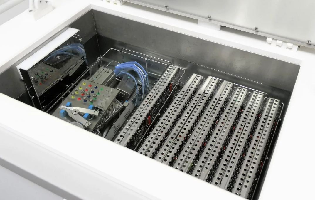 Laveur-Désinfecteur automatique à ultrasons SNC Digital 30-EDK7 - Modèle encastrable vrac/cassettes - Gamasonic_2