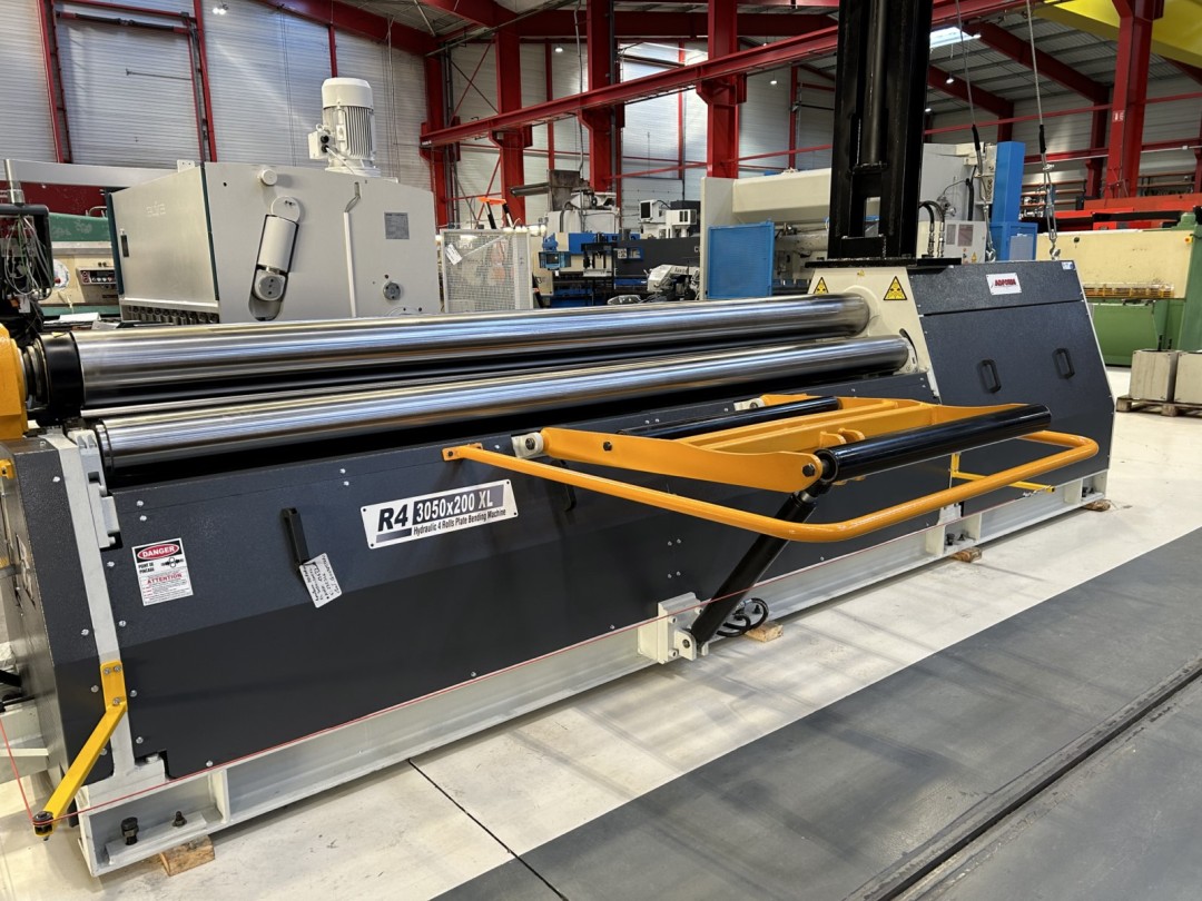 Rouleuse 4 rouleaux motorisée ADFORM R4-XL - pupitre de commande - tôles jusqu'à 4100mm_2