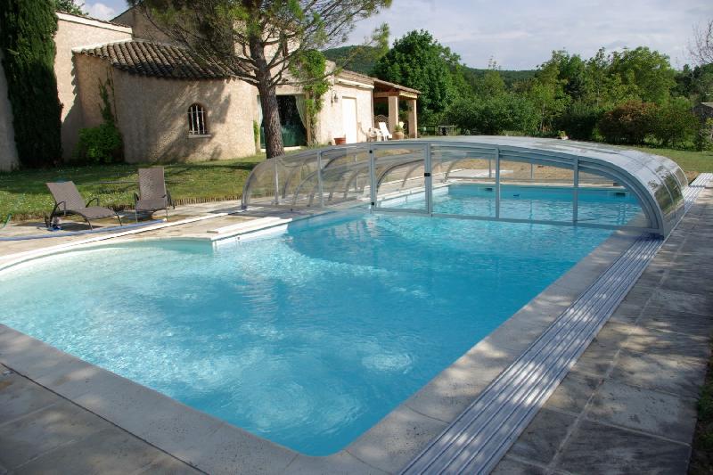 Abri piscine bas Azur - télescopique manuel en aluminium et polycarbonate traité UV_2