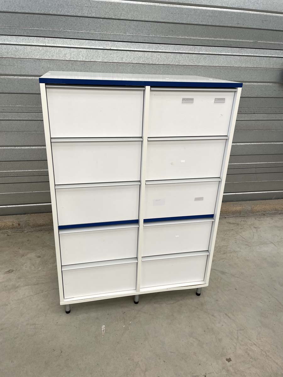 Meuble de laboratoire d'occasion à 10 tiroirs - sur pieds métal - ATEX - P21091168_2