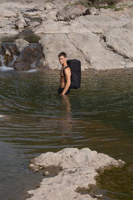 Sac à dos de voyage imperméable 100% polyester - 2 en 1 sac ou sac à dos - Réf: KI0657 - Marque Kimood_2