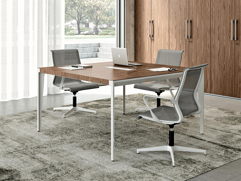 Siège de réunion Camina en résille - Accoudoirs fixes - Piètement vernis avec patins_2