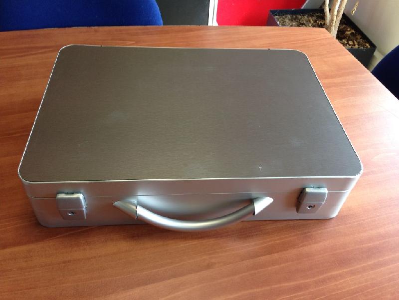 Mallette Aluminium - Présentation et Transport de Produits - Haut de Gamme_2