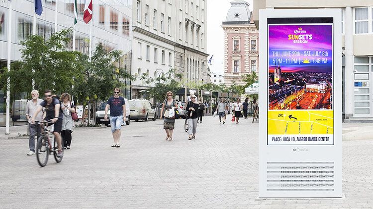 Borne interactive outdoor - modèle Flow75 - Viadirect - écran 55'' haute luminosité - IP67_2