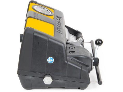 XA12VG - Pompe hydraulique à entraînement pneumatique - 4/3 Distributeur - 2.0 litres d'huile utile - Integrated Pressure Gauge - Pour un vérin ou un outil à double effet_2