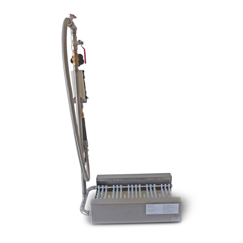 Lave-chaussures sur grille - Acier inoxydable 2 mm - Avec brosse de nettoyage et pulvérisation d'eau_2