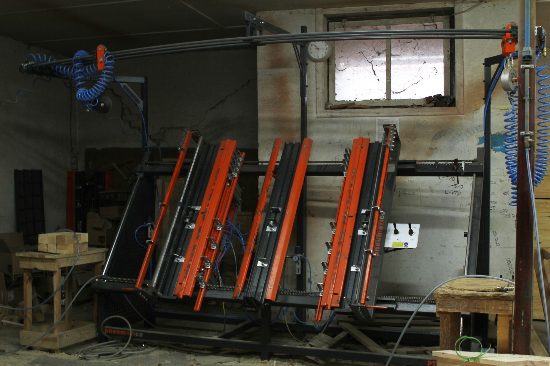 Table de clouage palettes pneumatico pt-3300_2