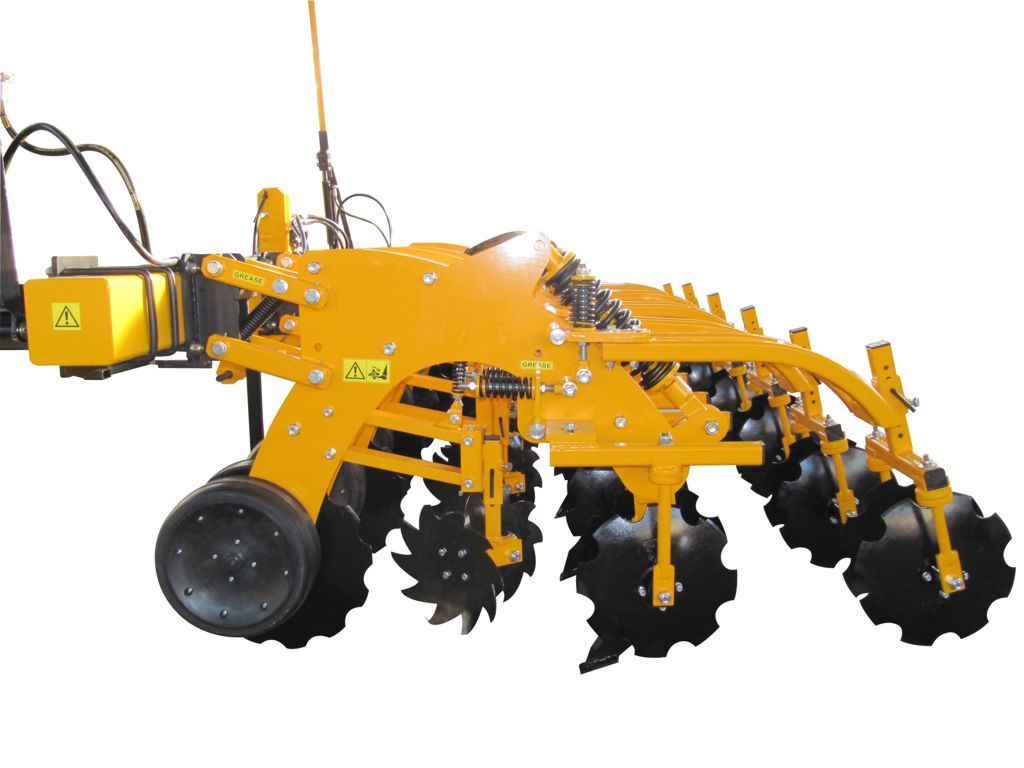 Machine agricole Strip-Work pour préparation au semis en un seul passage