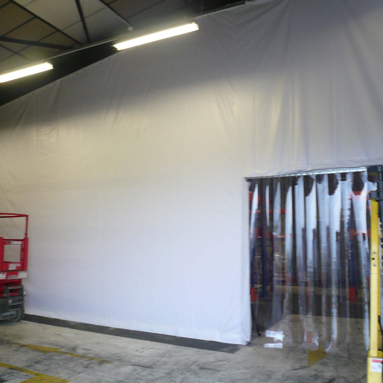 Cloison souple Sinthylène - Léger, modulable, facile à installer et démonter - Simple ou double peau, personnalisable_2