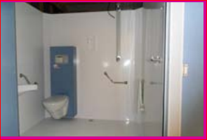 Cloisons pour wc, douches et lavabos avec raidisseur en aluminium