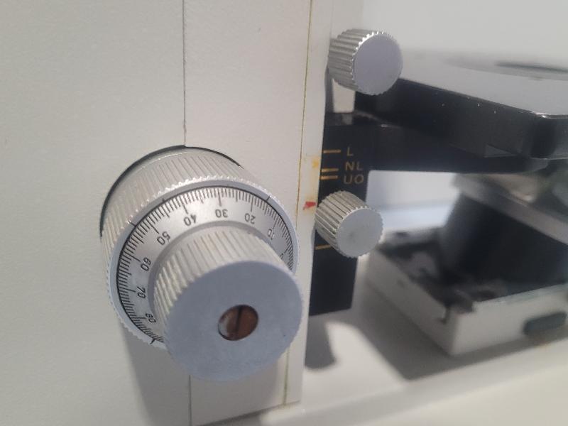 Microscope inversé Leitz Diavert pour pièces détachées_2