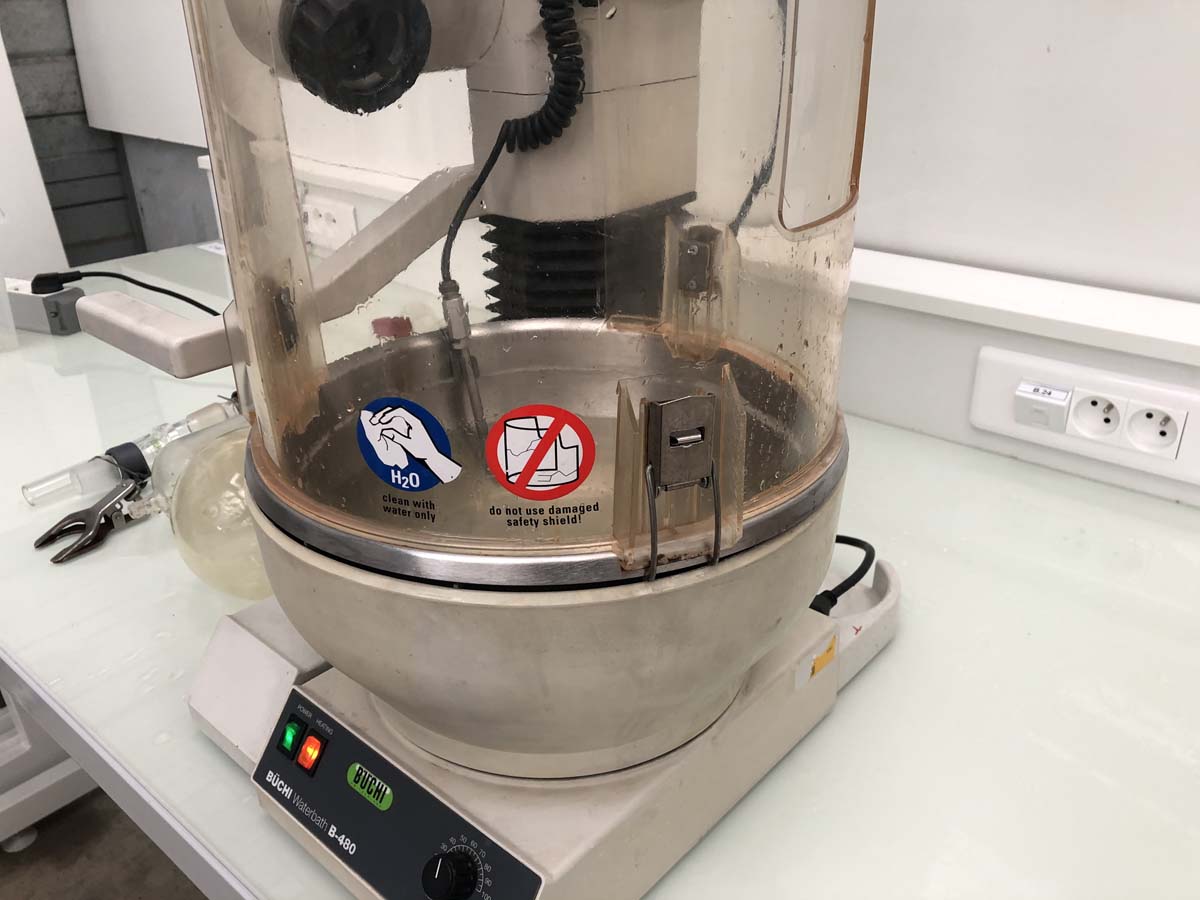 Rotavapeur büchi r124 et bain marie b480 d'occasion, de laboratoire pharmaceutique - p21091253_2