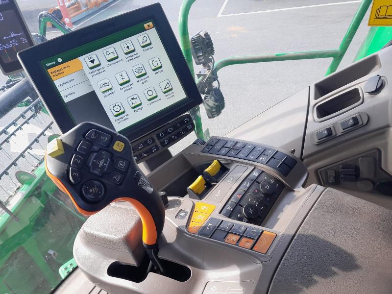 Moissonneuse batteuse JOHN DEERE S770i – Coupe : 9,00 m_2