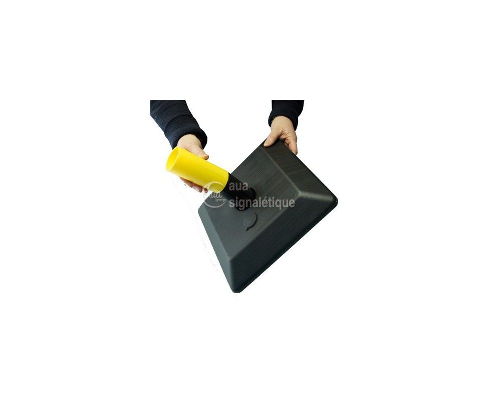 Poteau de signalisation - 1632187 - AUA Signalétique - PVC rouge/blanc - Socle lesté 5.5kg_2