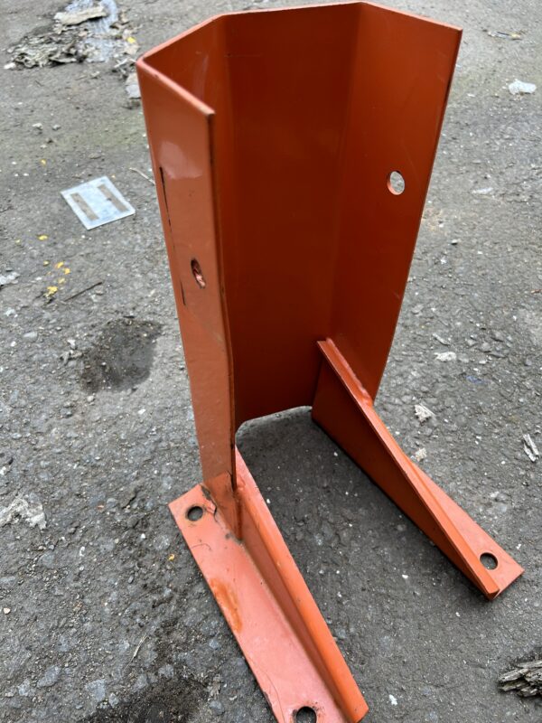 Sabot de protection d'occasion 400/160mm - Très bon état - Protection pour montants d'échelle contre impacts de chariots_2