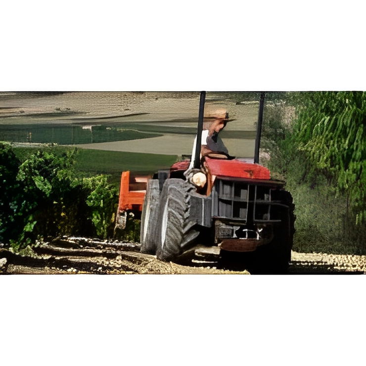 Tracteur agricole SRX idéal pour vignes, vergers et pépinières