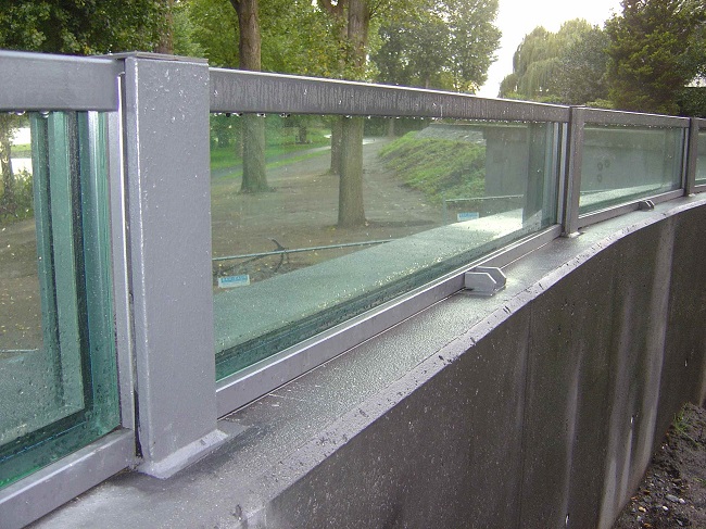 Dispositif anti-inondation démontable Flo-Glass - verre de sécurité feuilleté - protection jusqu'à 1,3 m_2