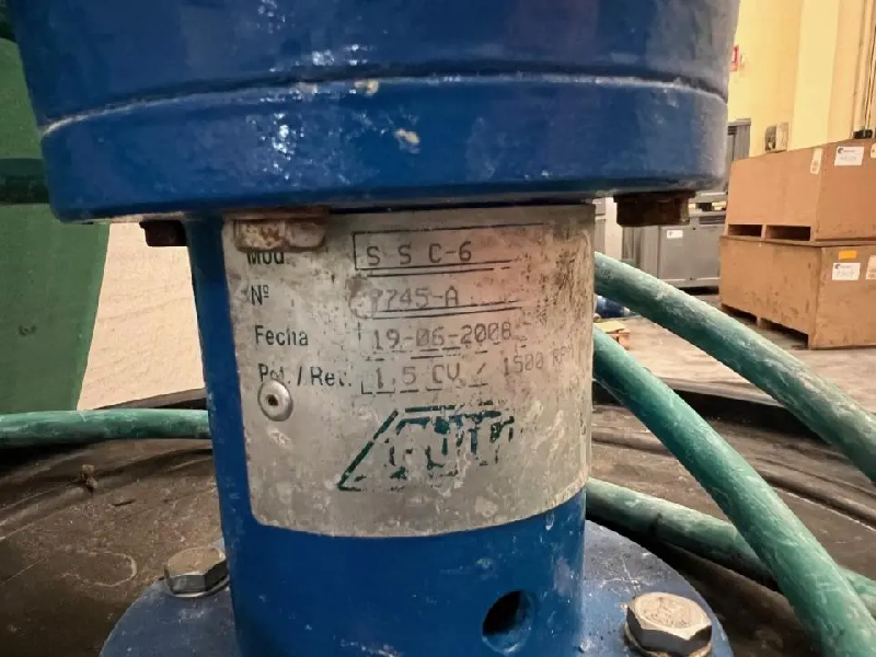 Fût plastique bleu d'occasion avec agitation - référence : c8235_2