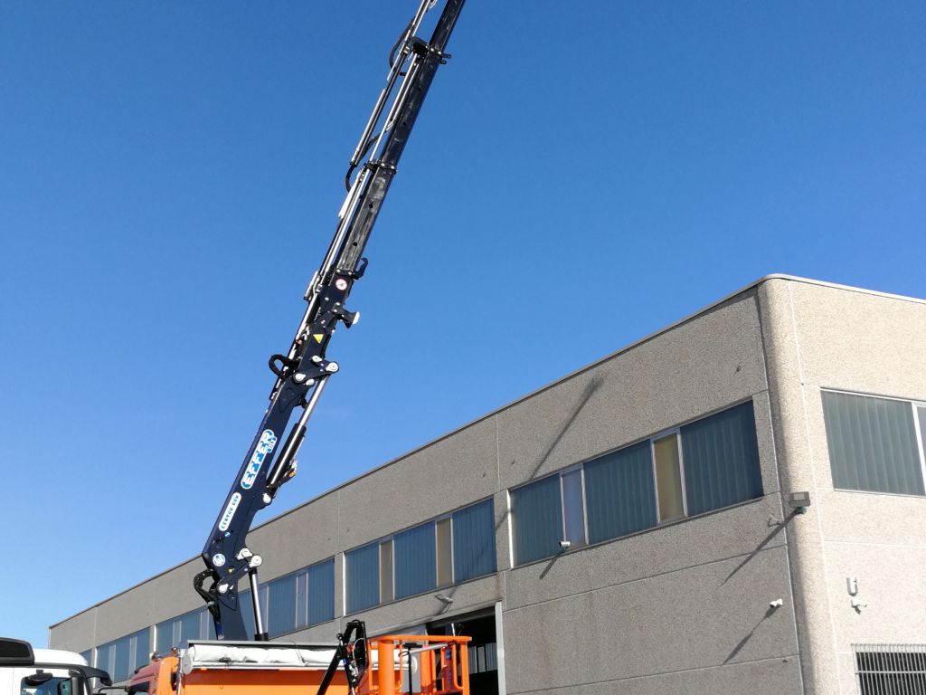 Grue auxiliaire light 175.2 - Effer - pression 375 bar - gamme légère_2
