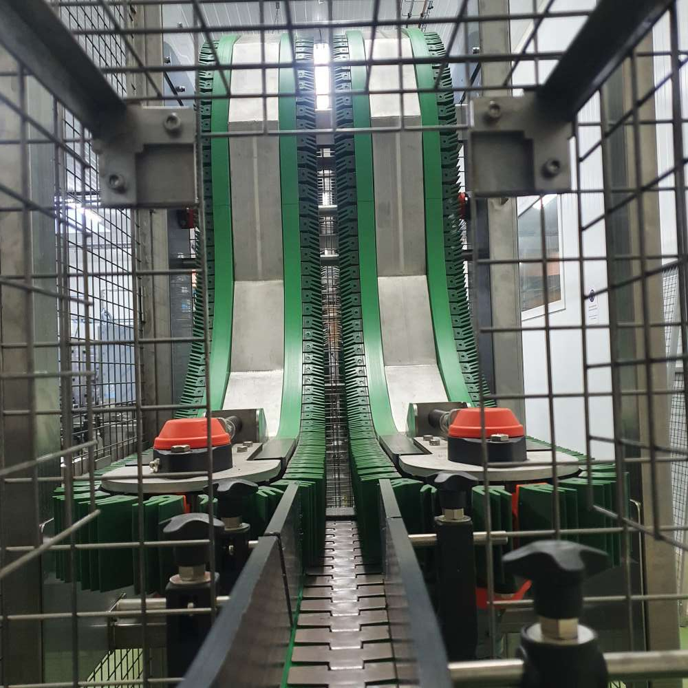 Convoyeur vertigripp en inox, configuration en s ou en omega, pour l'agroalimentaire, le pharmaceutique et la cosmétique - cms_2