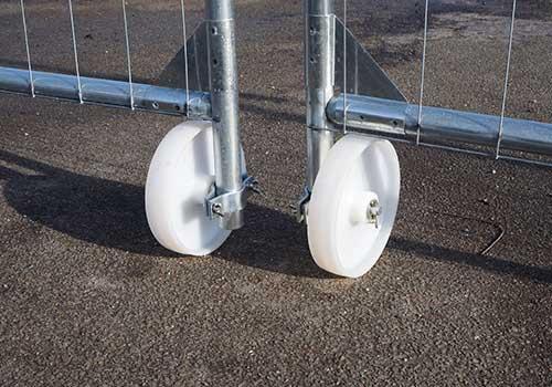 Portail grillagé véhicule 7m x 2m - accès chantier ou manifestation - adaptable barriérages grillagés_2