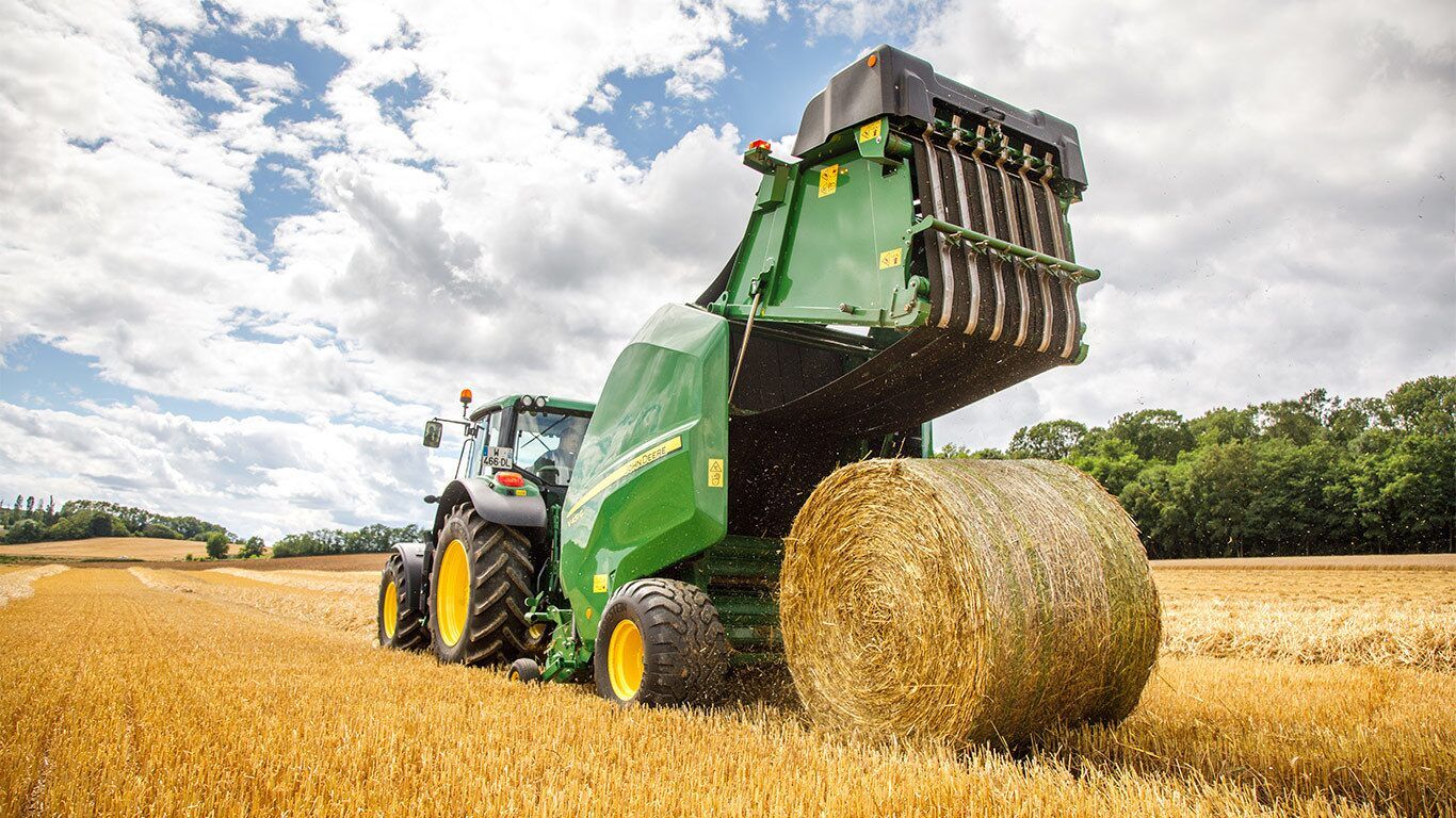 V451G - Presse à balle ronde John Deere - Diamètre réglable dans une chambre de 1,21 m - Système d'alimentation haute capacité_2