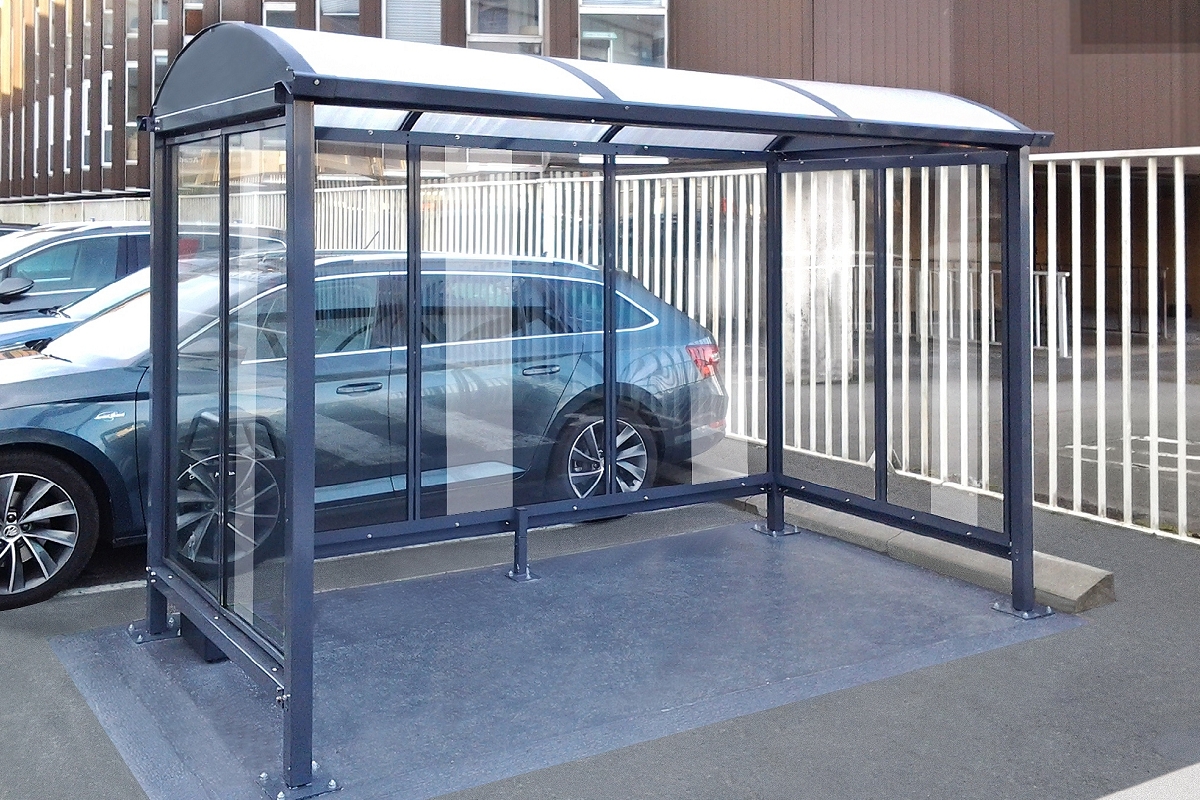 Abris fumeurs à toit arrondi - Série ATE - Sur mesure avec bardage avant, banc, barre assis/debout ou cendrier en option_2