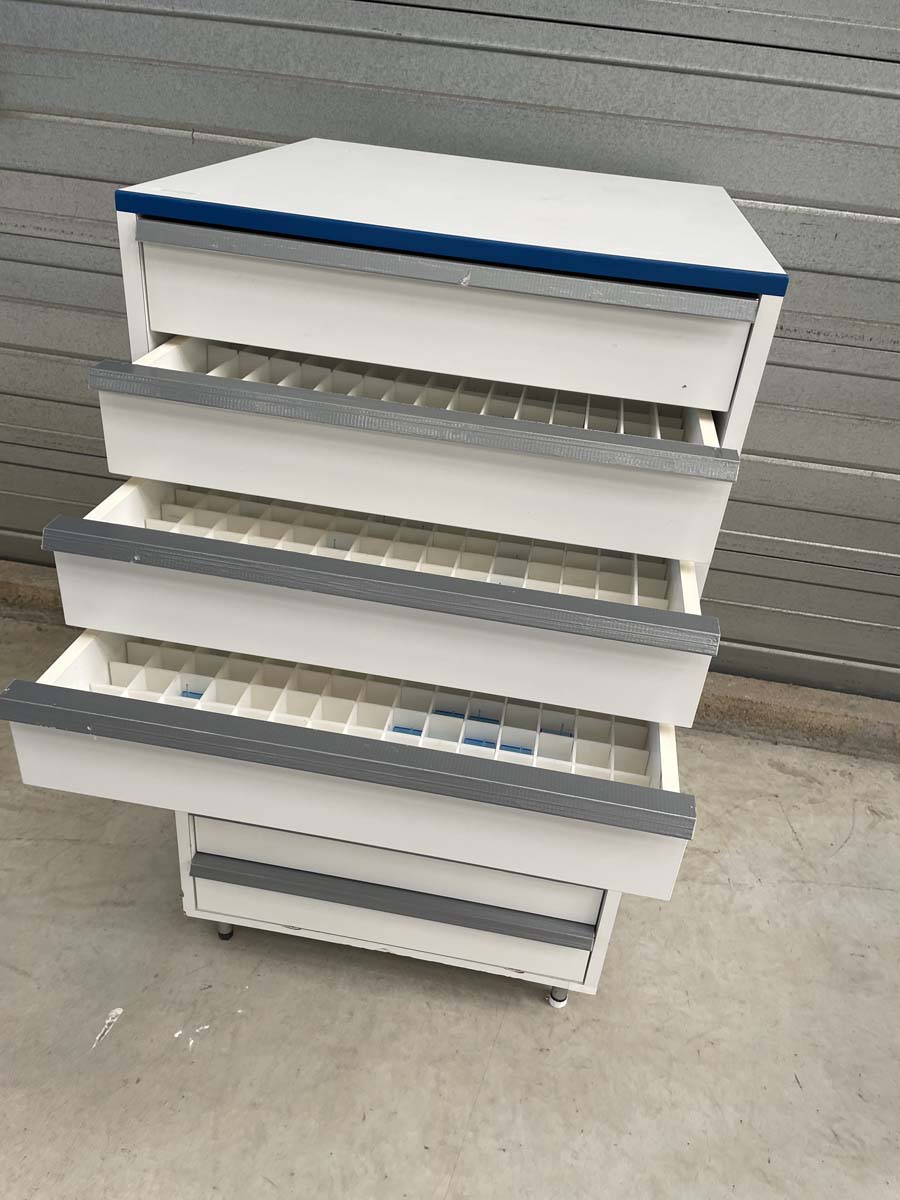 Meuble d'occasion de laboratoire avec tiroirs - ATEX - 9 tiroirs sur pieds métal - P21081148_2