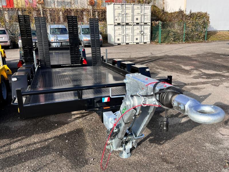 MOIROUD tr3500 3 essieux 3t5 neuve MOIROUD noire large_2