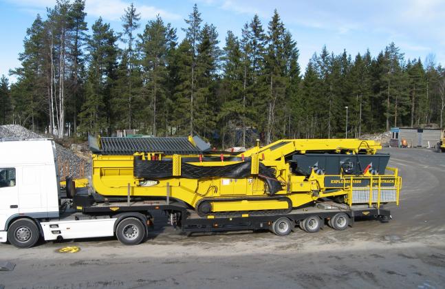 Cribleuses Explorer 1500 - 7,7m3 de trémie - 5,4m² étages supérieurs et inférieurs_2